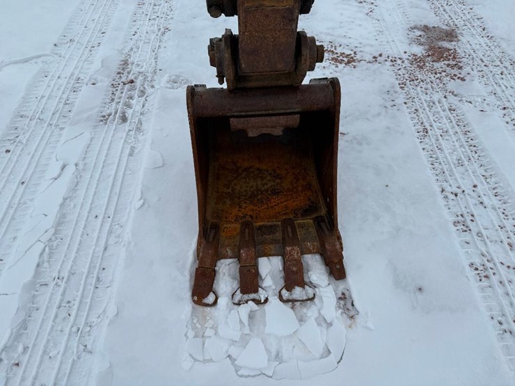 2018-deere-35g-image-37