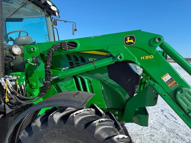 john-deere-6125r-image-37