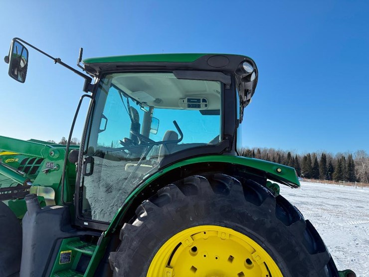 john-deere-6125r-image-24
