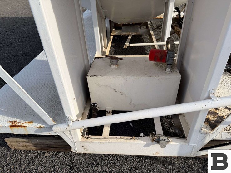 16'-fertilizer-truck-bed-image-6