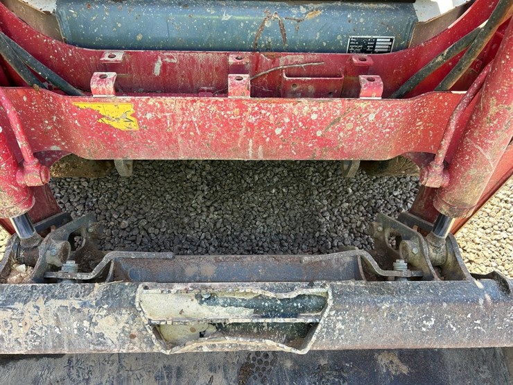 2018-takeuchi-tl6r-image-10