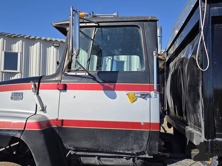 1982-ford-lnt9000-image-10