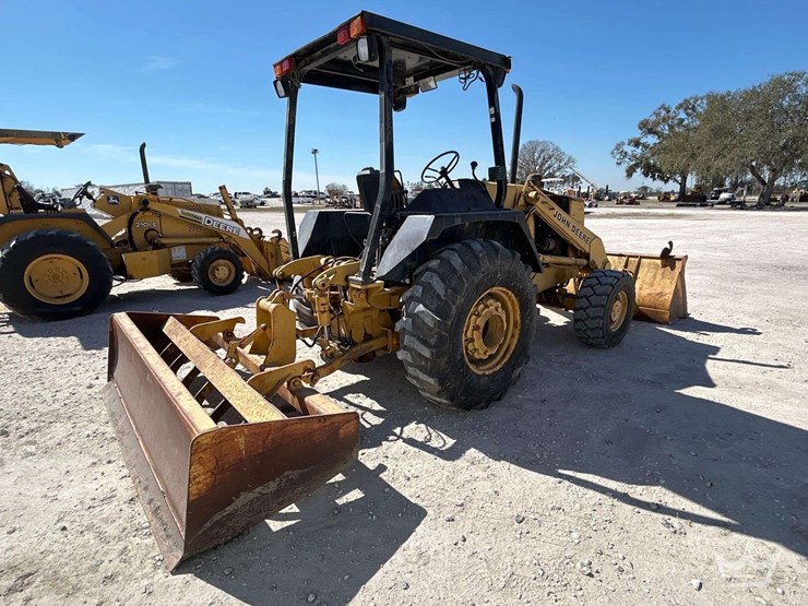 1992-deere-210c-image-3