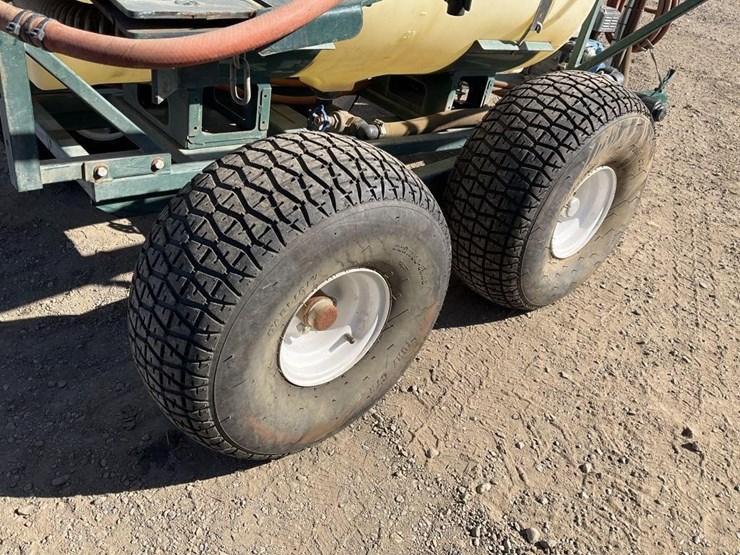 pbm-100g-poly-tank-pull-strip-sprayer,-20'-image-11