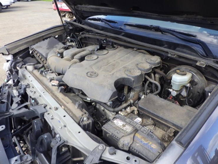 2016-toyota-4-runner-image-10