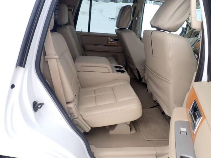 2009-lincoln-navigator-image-41