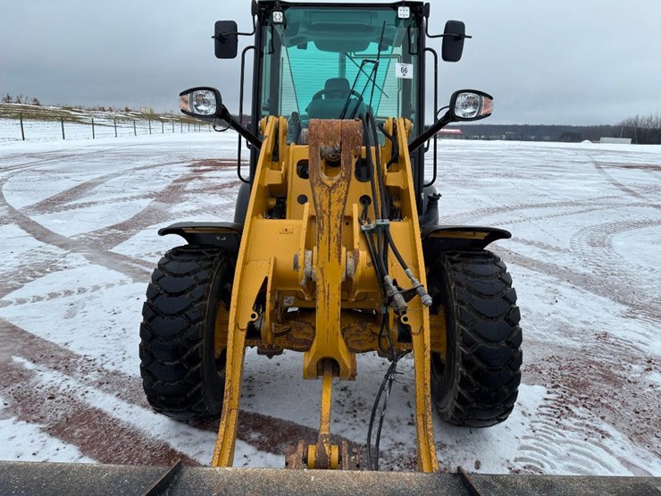 caterpillar-906m-image-35