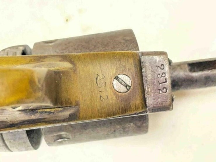 colt-revolver-image-17