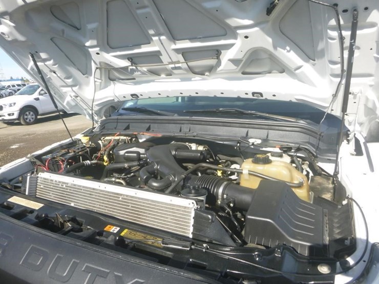 2011-ford-f550-image-23