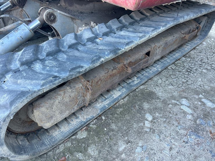 2015-takeuchi-tb1140-image-15