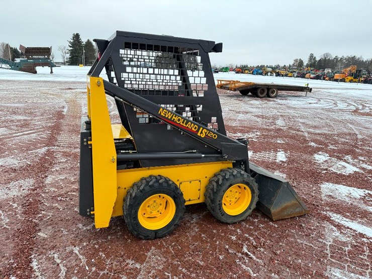 new-holland-ls120-image-4