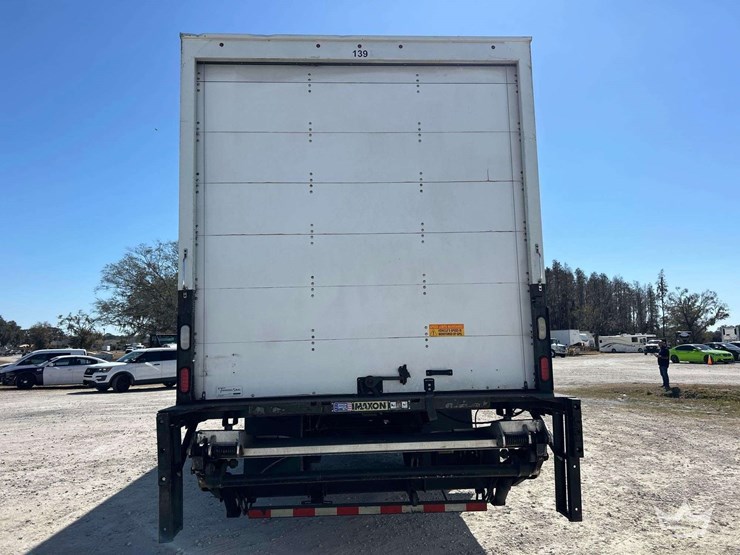 2018-international-durastar-4300-image-37