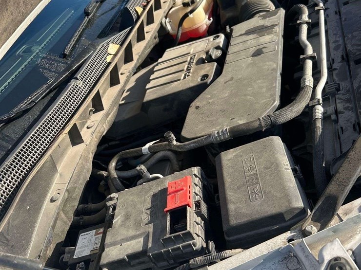 2022-chevrolet-silverado-1500-image-9