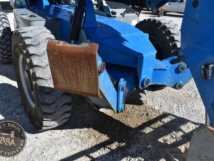 2007-genie-gth1056-image-37