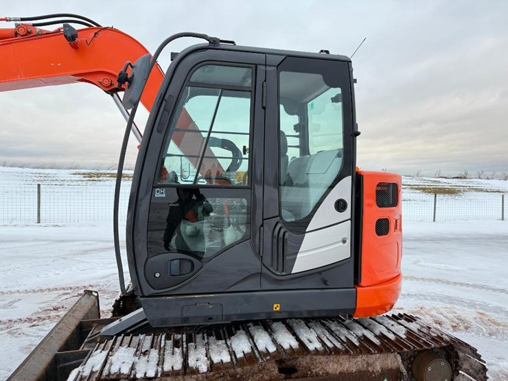 hitachi-zx75us-5-image-23