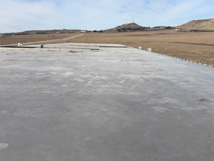 2018-wilson-livestock-trailer-image-25