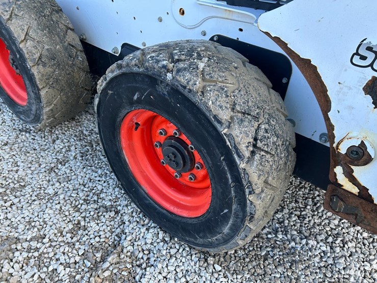 2018-bobcat-s650-image-15