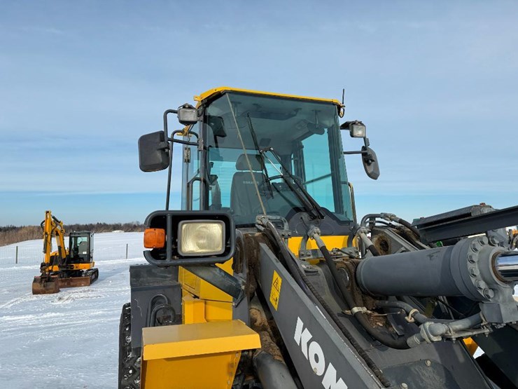 2011-komatsu-wa250pz-6-image-19