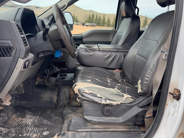 2019-ford-f550-image-13