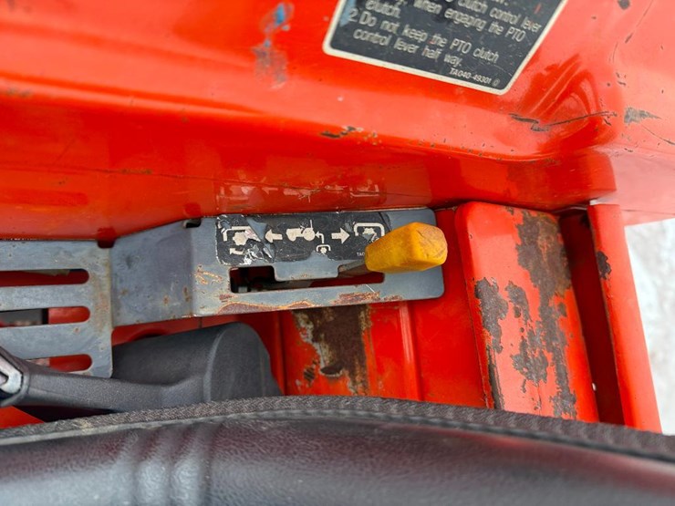 kubota-la480-image-37