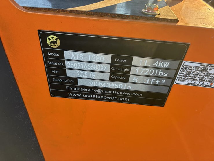 #115380-•-mini-skidsteer-ldr-image-2