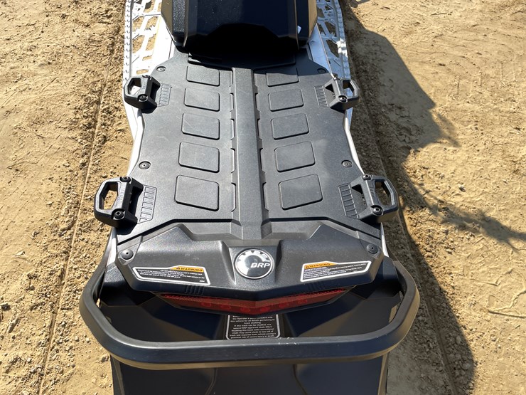 #203-•-2022-ski-doo-renegade-sport-600-efi-snowmobile-(sells-with-bill-of-sale-only)-image-17