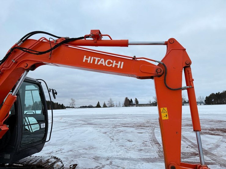 hitachi-zx75us-5-image-30