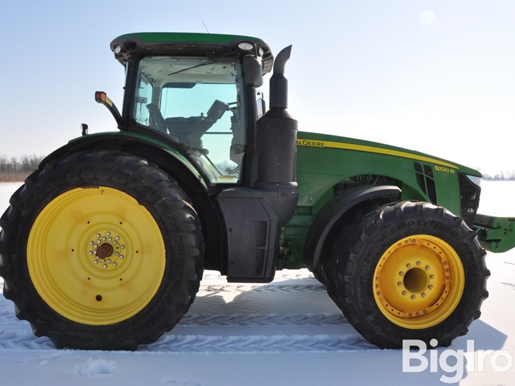 2015-john-deere-8320r-image-4