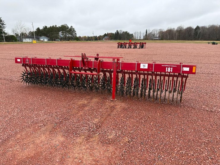 #14-•-lot-14-image-1