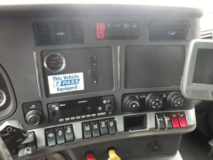 2022-kenworth-t680-image-20