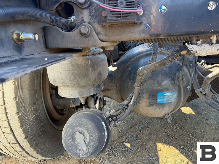 2015-kenworth-t800-image-29