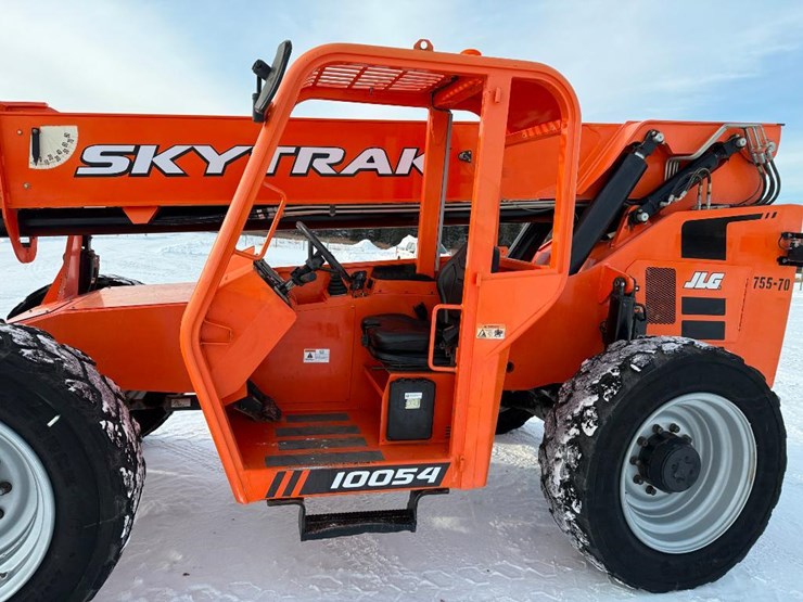 2018-sky-trak-10054-image-37