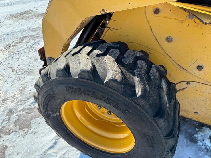 caterpillar-252-image-7