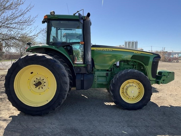 john-deere-8420-image-4