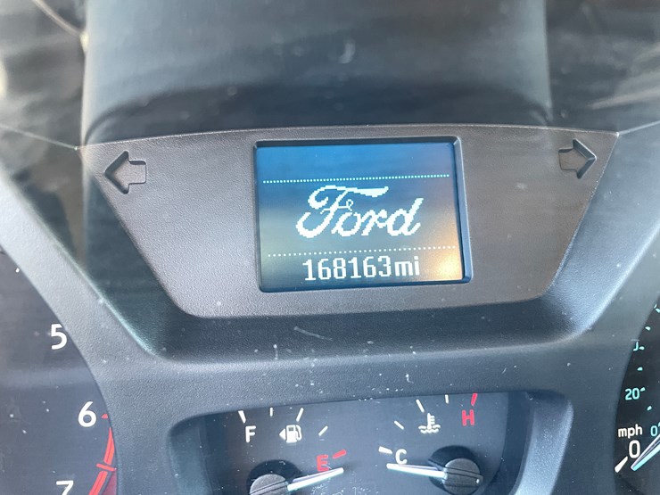 2019-ford-transit-image-114