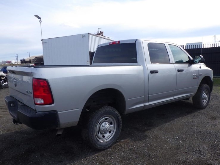 2018-dodge-2500-image-3