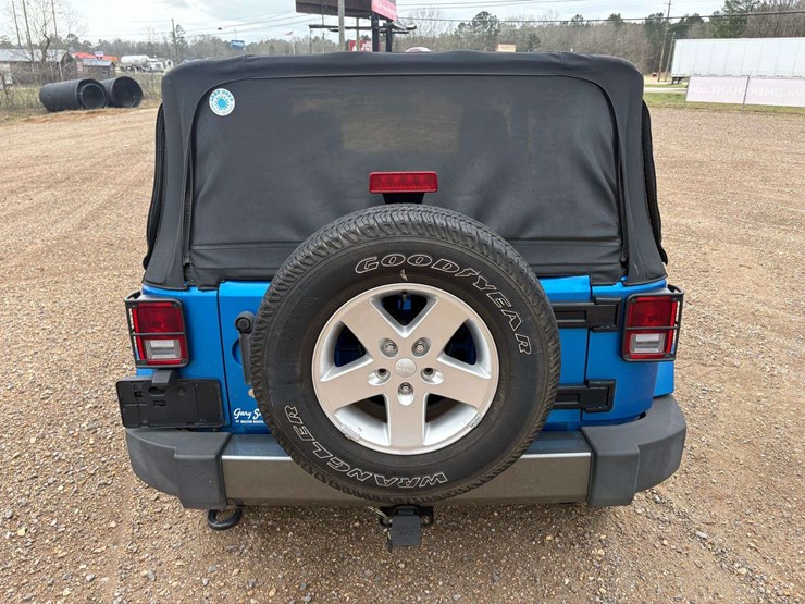 2014-jeep-wrangler-image-6