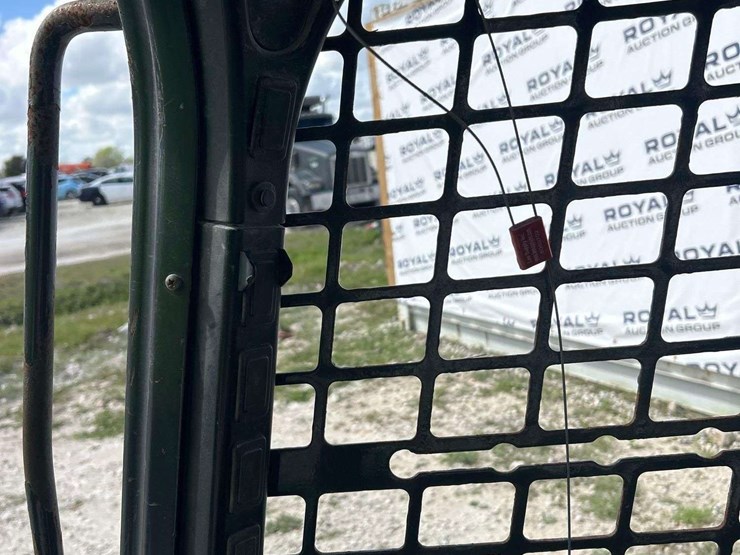 2019-bobcat-s450-image-13