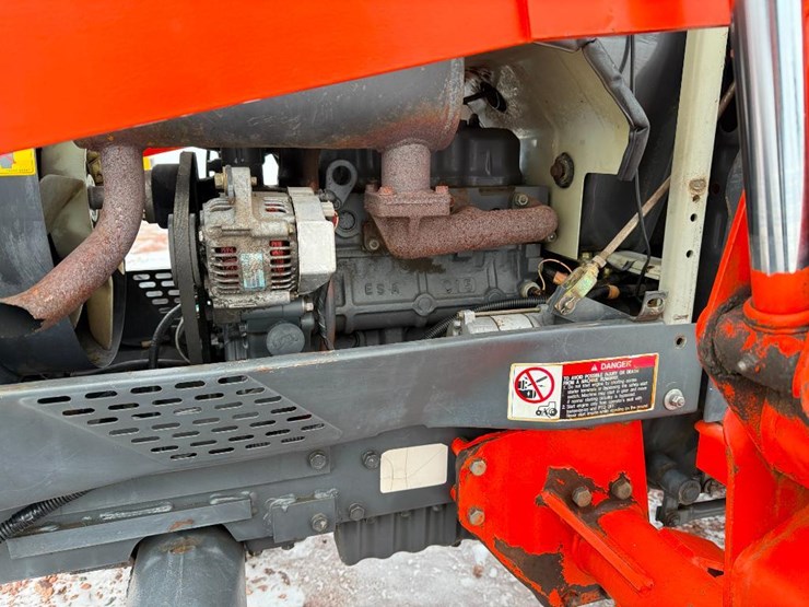 kubota-la480-image-32