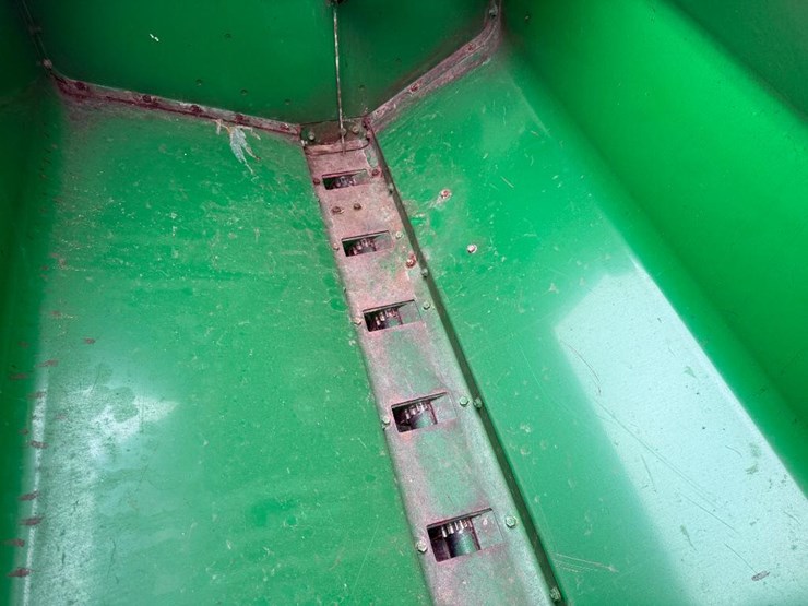 2010-john-deere-1590-image-50