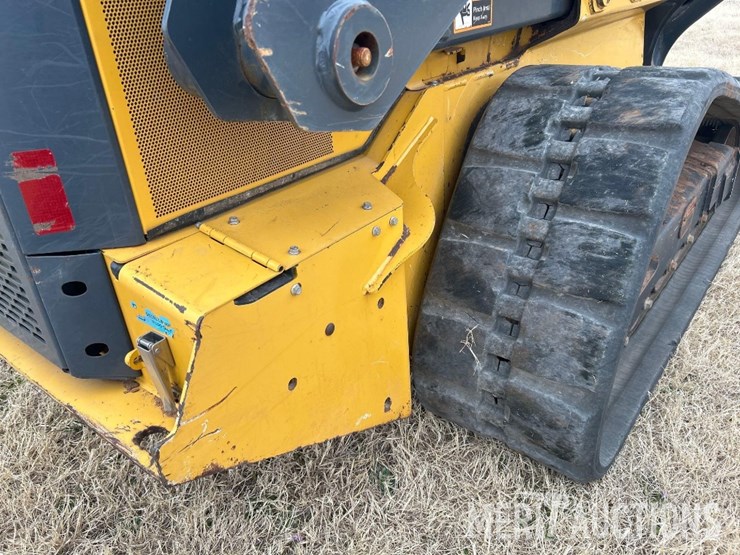 2018-deere-333g-image-26