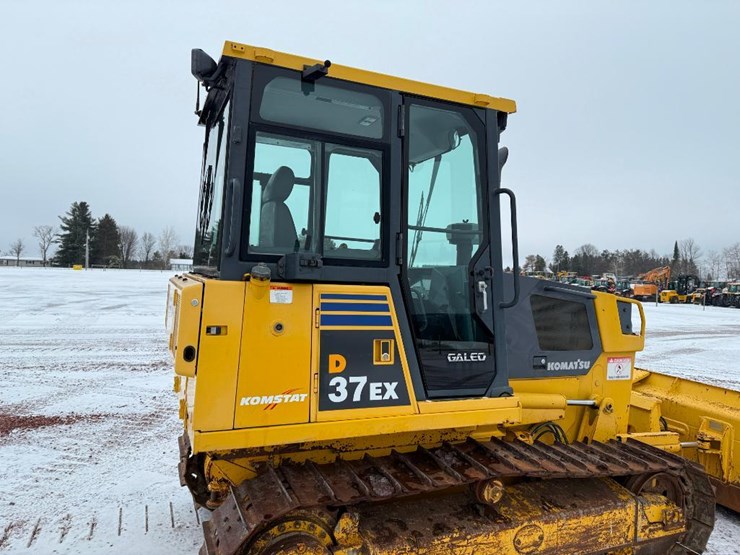 komatsu-d37ex-21-image-29