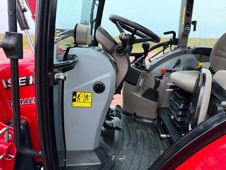 case-ih-farmall-75c-image-53