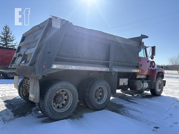 1994-ford-l8000-image-11