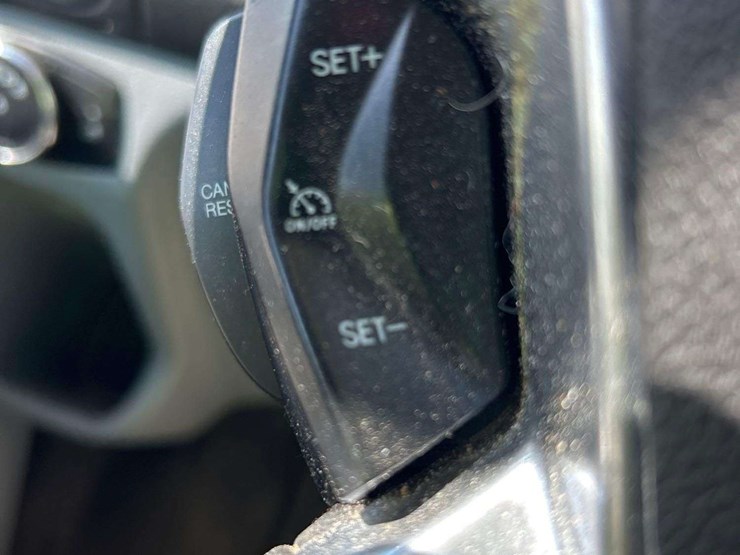 2015-ford-transit-image-17