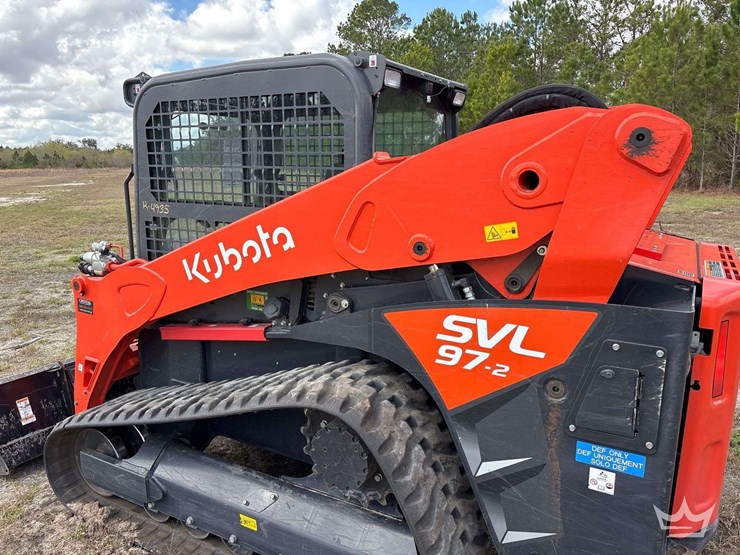 2024-kubota-svl97-2-image-12