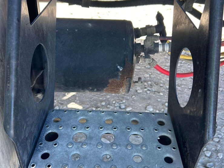 2016-freightliner-cascadia-125-image-23