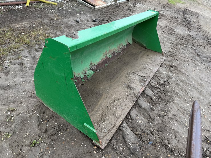 john-deere-7-image-1