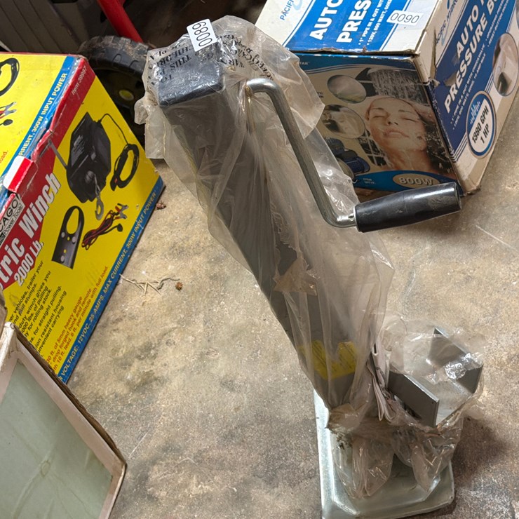 #89 • TRAILER JACK