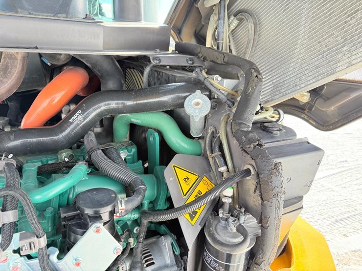 2016-volvo-l35g-image-38